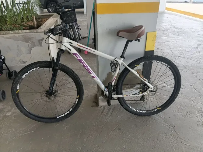 Bike  26 marchas  aro 29
