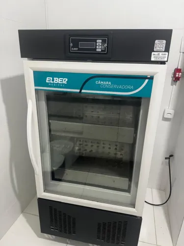 Câmara Refrigeradora Elber CVS 150 com bateria de 24h