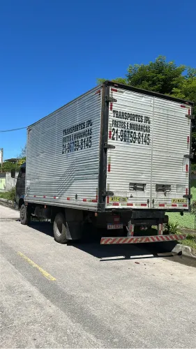 FRETES E MUDANÇAS EM GERAL (BOM PREÇO)