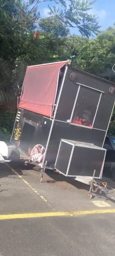 Vendo ou troco um food truck por uma terreno. OBS só tenho interesse em terrenos em cond