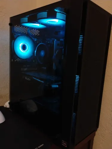PC Gamer Ryzen 5 5500 + RX 570