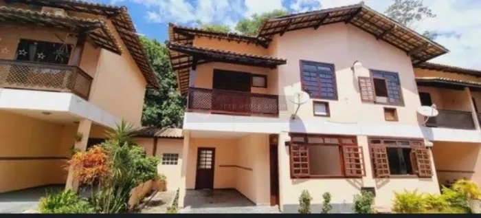 CASA DUPLEX NO CONDOMÍNIO RESIDENCIAL VERDE VILLE - BALDEADOR EM NITERÓI