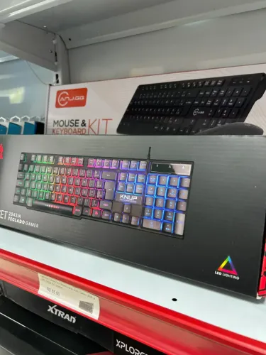 Teclado Gamer de Membrana com Cabo USB e LED RGB