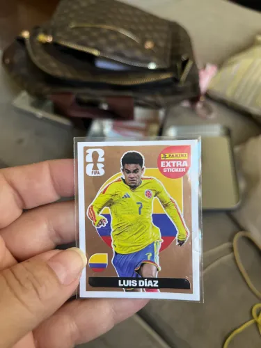 Legend Luis Días bronze