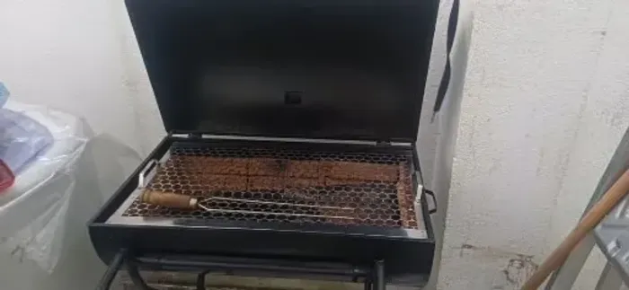 churasqueira a bafo nova usei três vezes só.