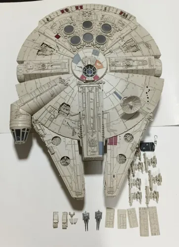 Millenium falcon planeta de agostini star wars 1:72 2