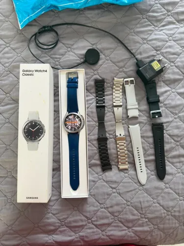Galaxy Watch 4 Classic Lte + 46mm prata 16gb Muito novo!