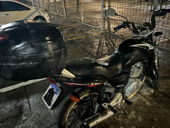 Suzuki Yes 2008 Boa pra Uber 