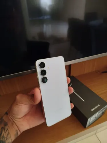 Samsung S25 FE 
