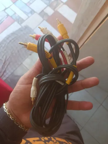 Cabo de áudio e vídeo