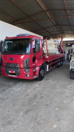 Poli guindaste  triplo Ford cargo 2429