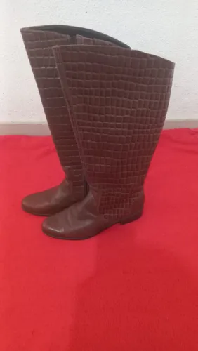 Bota de montaria