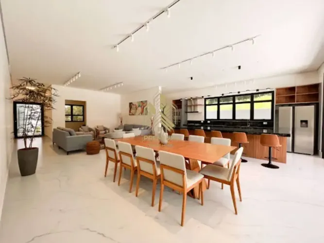 Casa de condomínio para aluguel com 04 suítes, piscina e churrasqueira