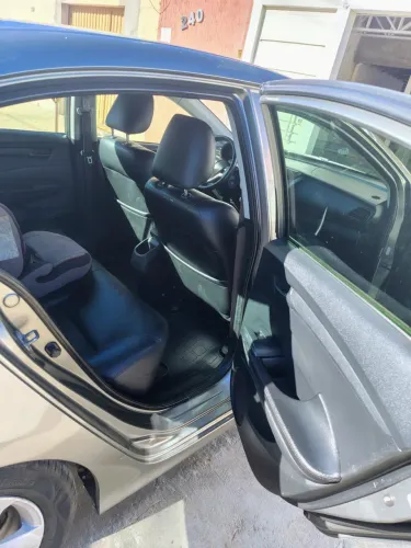 Honda City Sedan LX 1.5 Flex 16V 4P Aut. 2010