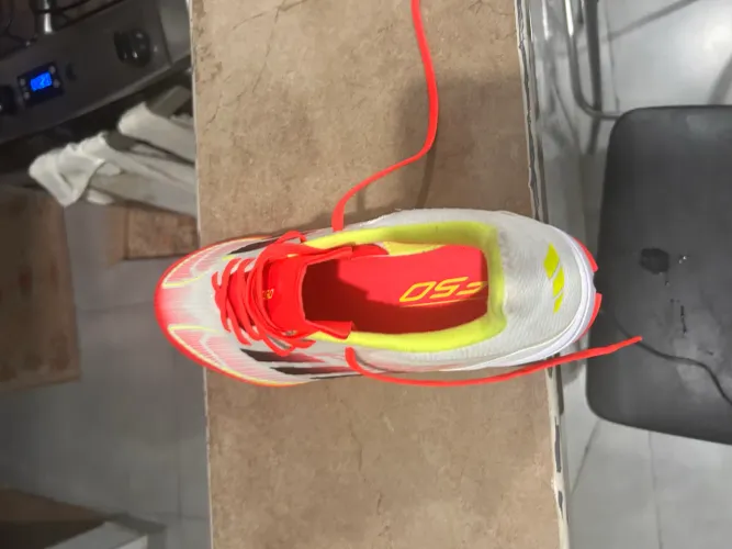 Chuteira adidas f50 nova