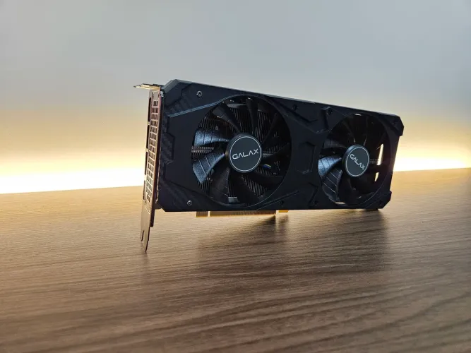 Placa de vídeo RTX 3060 GALAX 12GB - Usada em Excelente Estado!