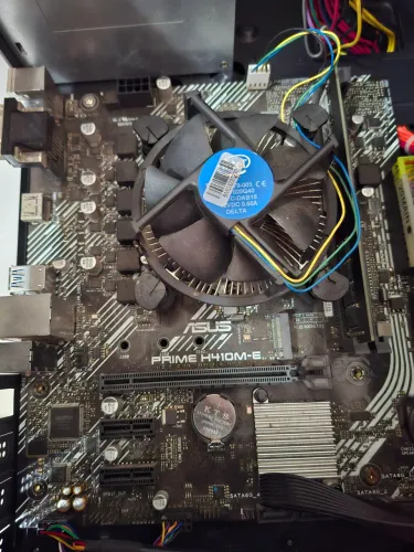 Kit Placa-mãe ASUS PRIME H410M-E + Intel Core i3-10100 + 4GB DDR4