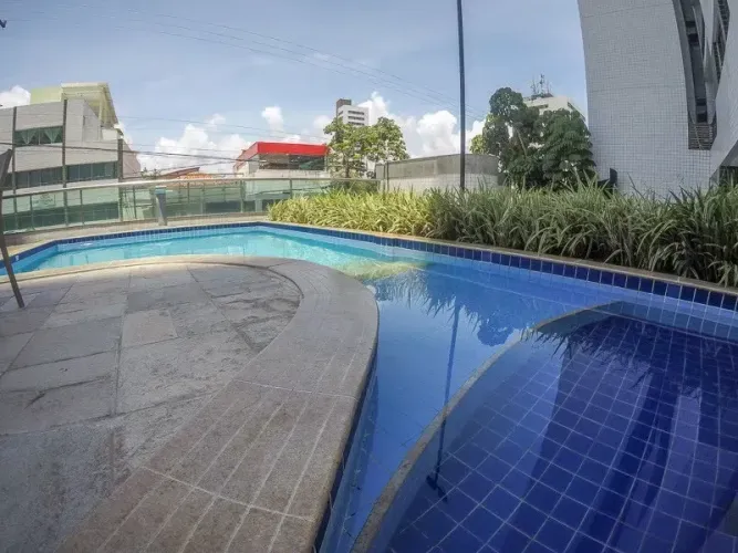 Alto Padrão no Pina/Boa Viagem: Apartamento Amplo | 4 Qts (2 Suítes) e 2 Vagas