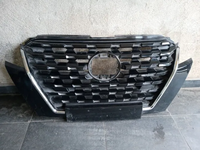 Grade Nissan Kicks 2021 2022
