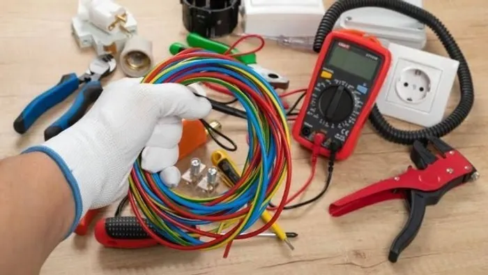 Eletricista predial com nível técnico ( eletrotécnico)