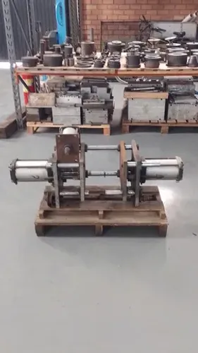 Mesa para sopradora FENH 2 litros 