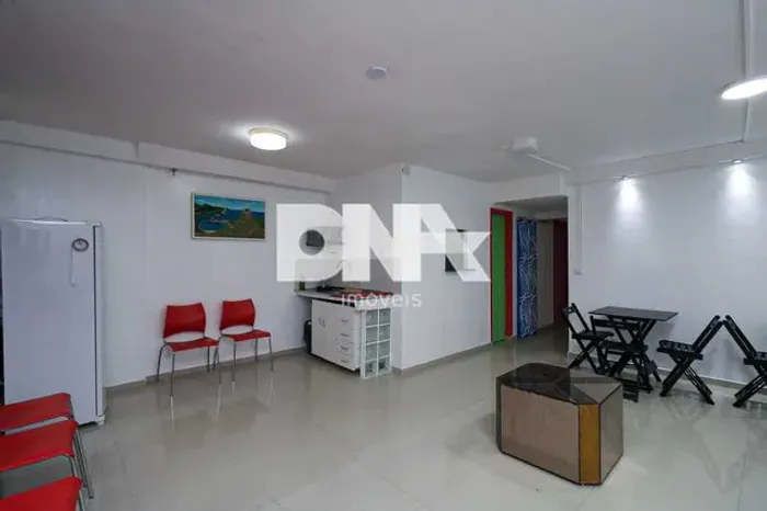 Apartamento - / Residencial / Copacabana