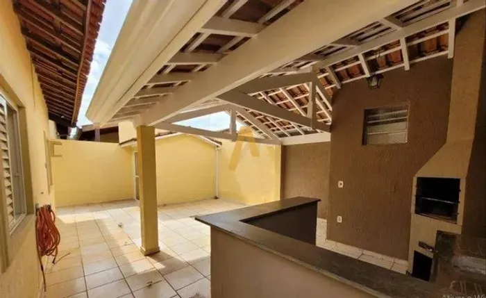 Casa à venda no bairro Vila Tibério - Ribeirão Preto/SP