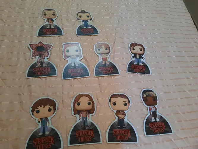 Stanger Things Painel parede e totens de mesa 