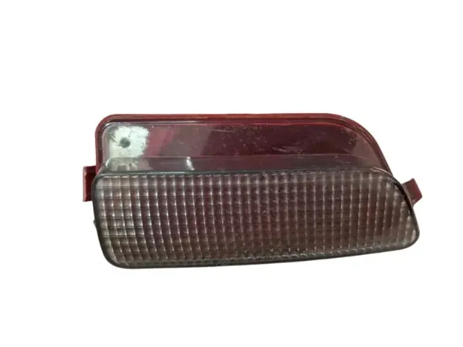 Lanterna neblina Citreon C4 direito com detalhes 