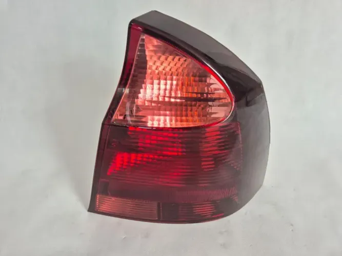Lanterna Direita Corsa Montana  Sedan 2002 2003 2004 2005 2011 2012 Original 