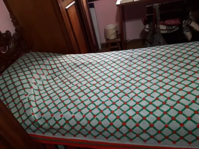 Colcha bordada Feito A Mão