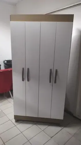 Multiuso branco 4portas bem dividido