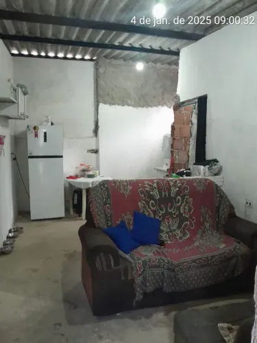 Vende-se está casa  30mil para vender logo