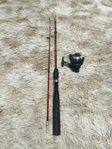 Kit vara de pesca com molinete 
