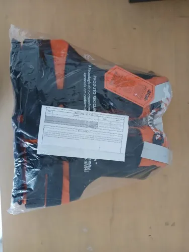 COLETE SALVA VIDAS, MARCA ATIVA NAUTICA, MODELO ISCA VIVA