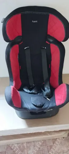 Cadeirinha de carro avant semi nova
