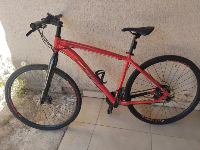 Bike OGGi aro 29 pesa 12 kg apenas