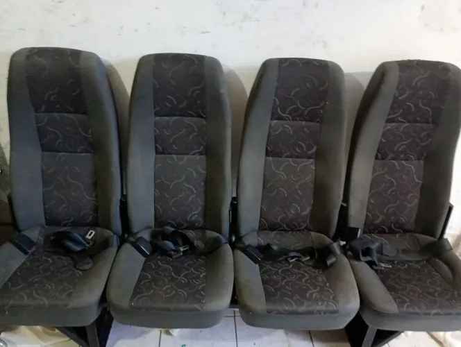Bancos para utilitário