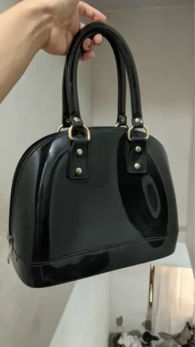 Bolsa de mão preta