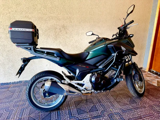 Honda NC 750x ABS verde 2021