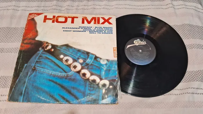 LP DISCO- HOT MIX - SO PEDRADA.