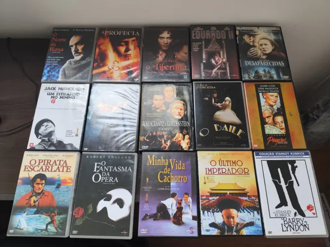 LIQUIDAÇÃO DVDs - Rock, musicais, clássicos, infantis, shows, comédia, romances