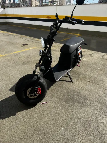 Scooter Elétrica E-Mobb com 2 baterias