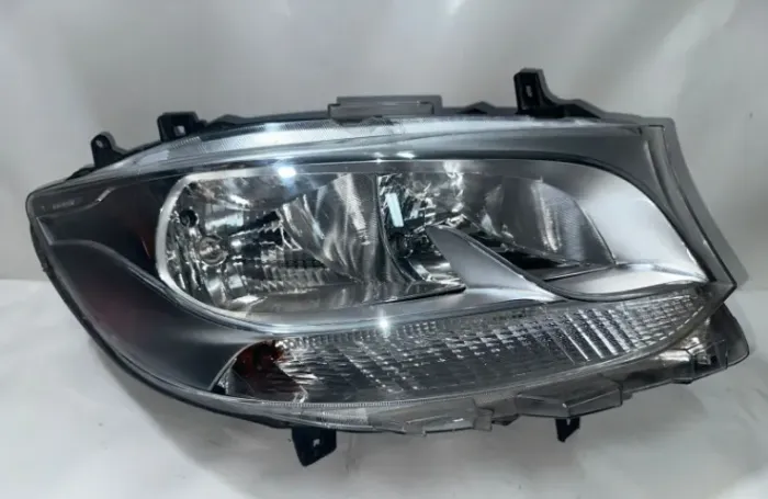 Farol direito Mercedes sprinter 2020 2021 2022 2023 2024 original