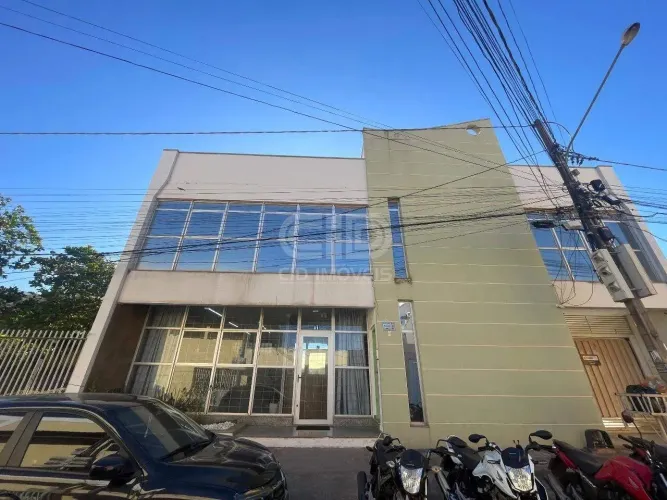 Sala comercial com aproximadamente 110m² no bairro Morada da Serra