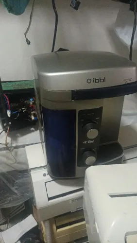 Vende Bebedouro  IBBL em perfeita condições 