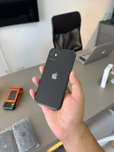 iPhone 11 128 gigas semi novo