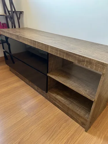 Rack TV Design Moderno com Gavetas e Prateleiras