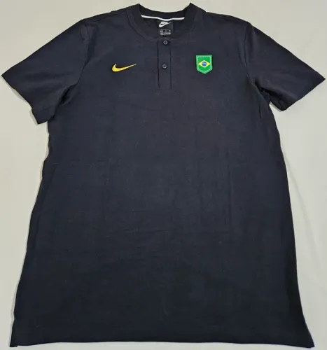 Camisa da Seleção Brasileira Polo (XL).