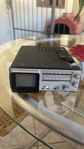 Rádio micro tv portátil antigo